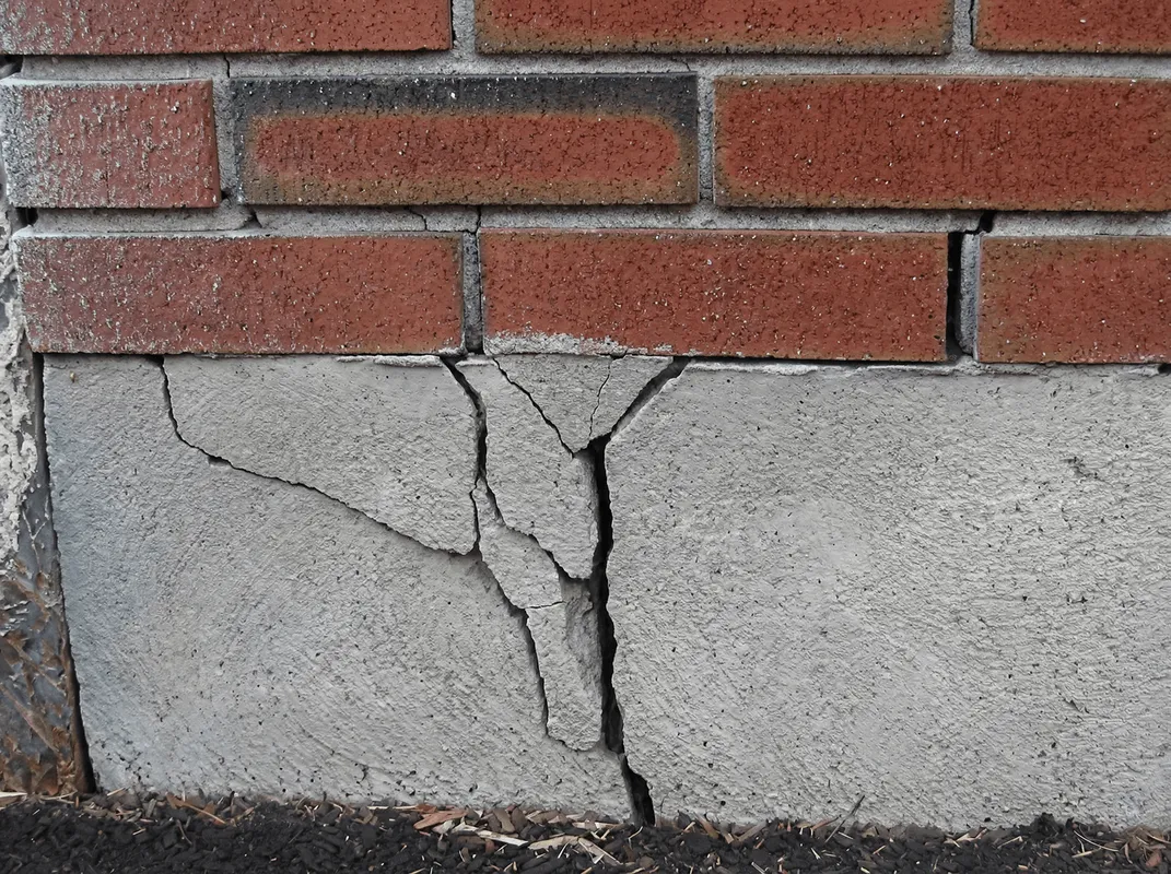 Concrete foundation with serious structural damage in Pueblo, CO